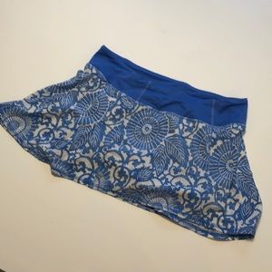 Lululemon size 8 workout skirt